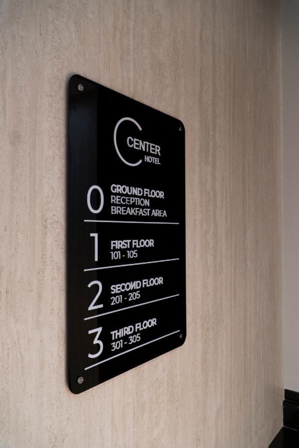 Center Hotel Sarandë Buitenkant foto