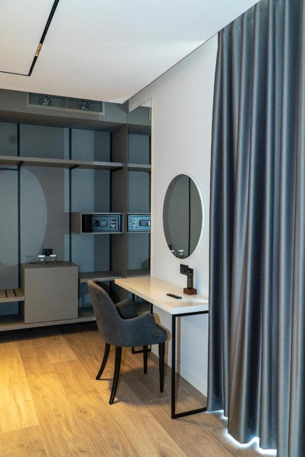 Center Hotel Sarandë Buitenkant foto
