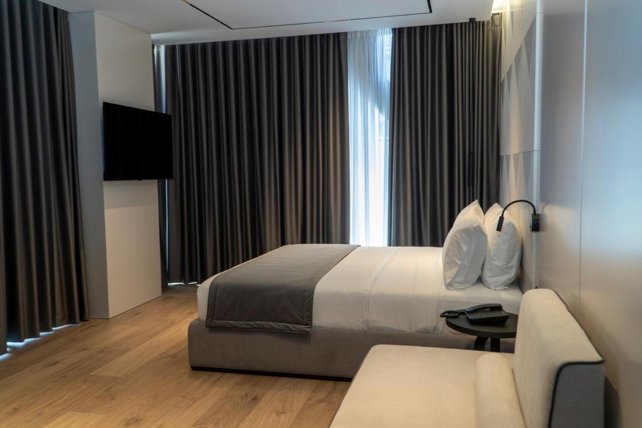 Center Hotel Sarandë Buitenkant foto