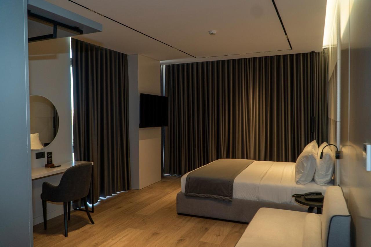 Center Hotel Sarandë Buitenkant foto