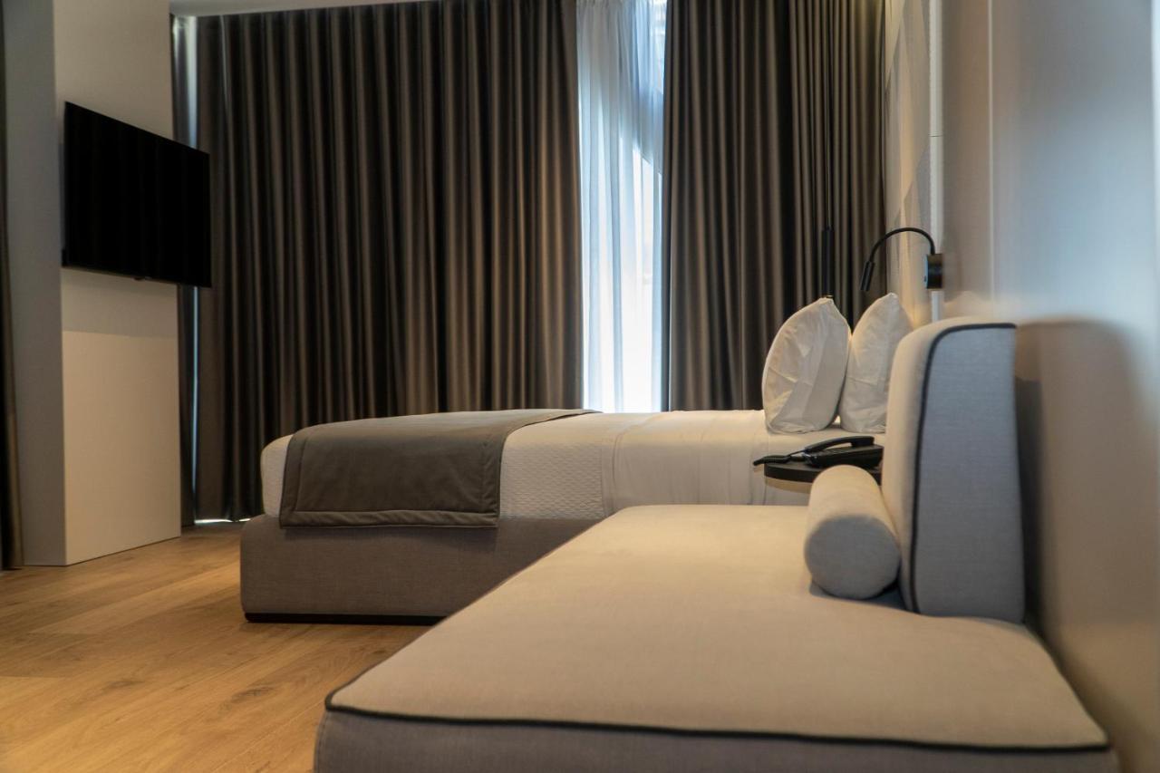 Center Hotel Sarandë Buitenkant foto