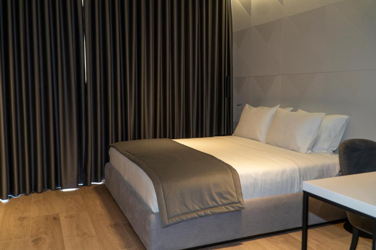 Center Hotel Sarandë Buitenkant foto